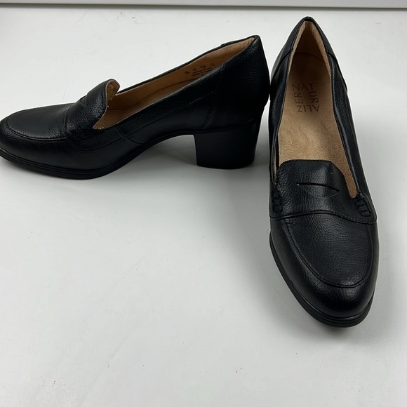 Naturalizer Women's Hilly Black Leather Chunky Heel Loafer Shoe size 8 - Picture 4 of 11